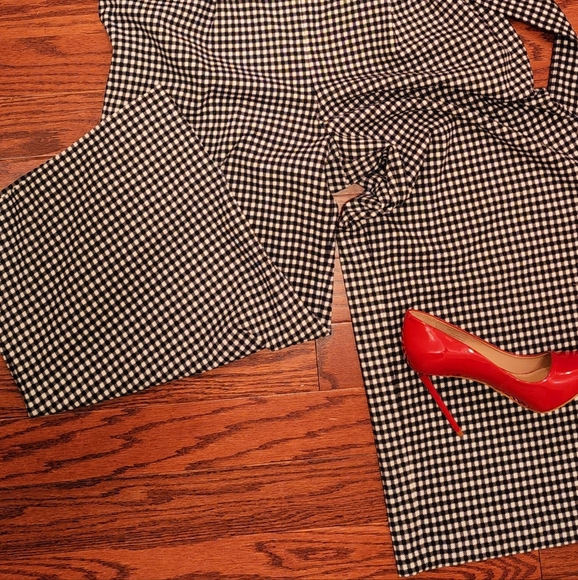 Classy Plaid Jumper - Picture 5 of 5